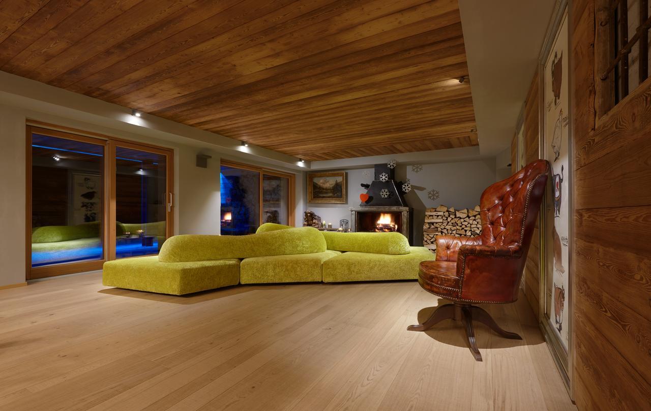 Aux Pieds Du Roi - Suite & Spa Breuil-Cervinia Exterior photo